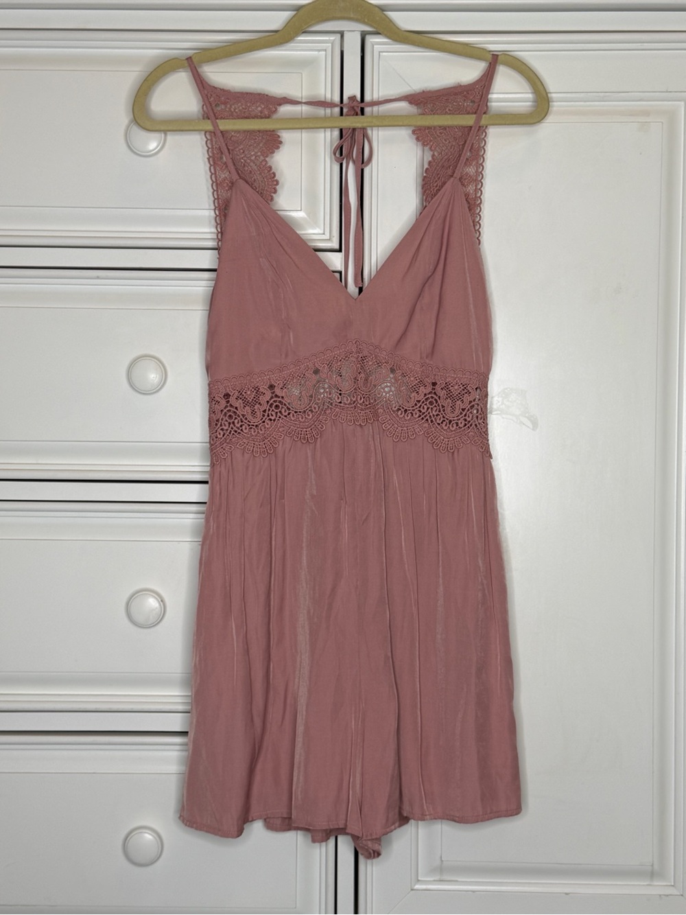 Love Tree Mauve Lace-Trim Spaghetti Strap Romper - Picture 2 of 7